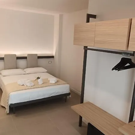 Luxury Marenaria And בית הארחה קוסטונאצ'י