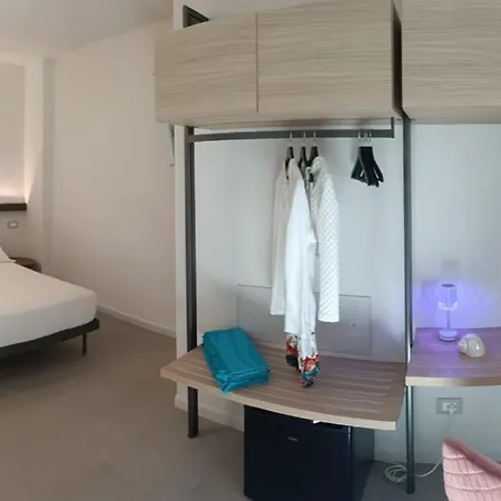 בית הארחה Luxury Marenaria And 4*